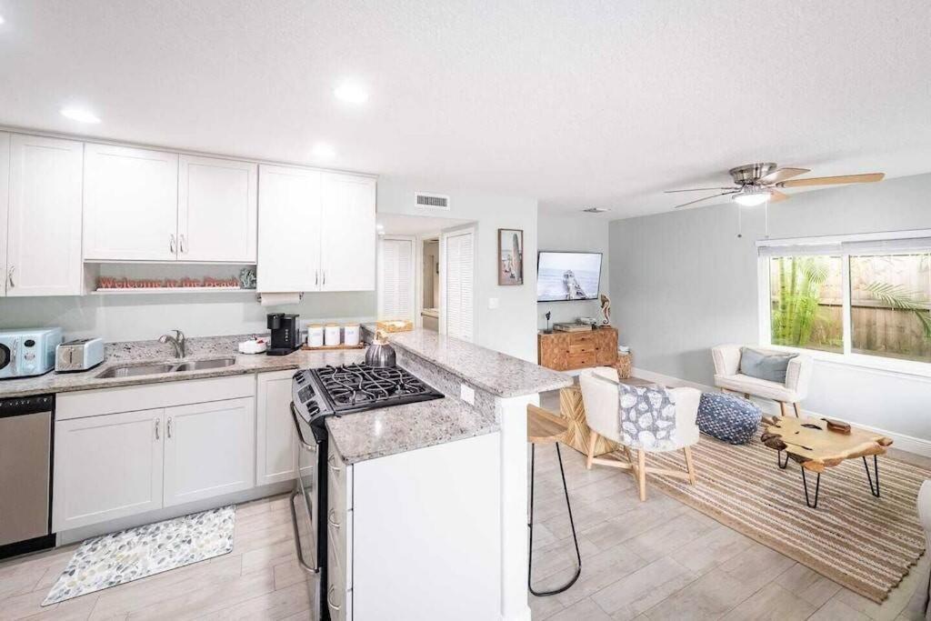 Beach House W/Putting Green/Game Rm/Rooftop Deck Cocoa Beach Dış mekan fotoğraf